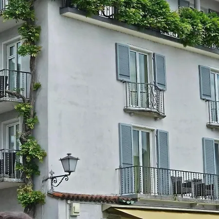 Nostrana 1 Apartment